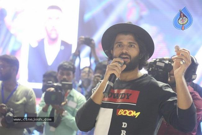 Vijay Devarakonda From Rowdy To Decent Guy!