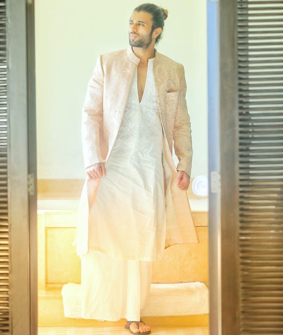 Liger star Vijay Devarakonda turns dapper
