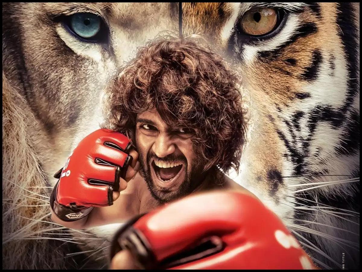Vijay Deverakonda Mass Craze all over India,