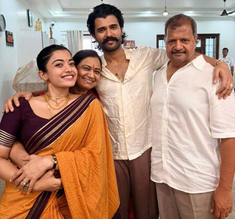 Vijay Deverakonda, Rashmika honor talented students