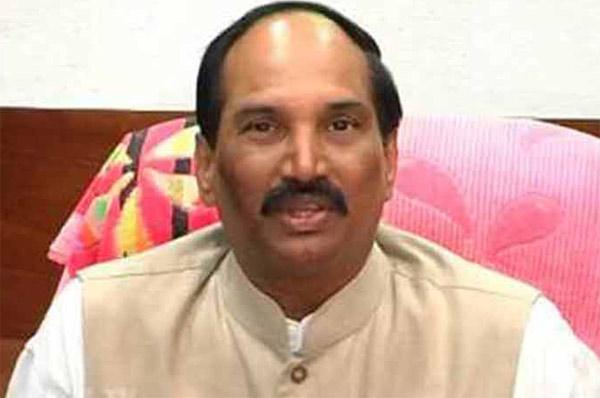 Will expose TRS Govt's irregularities: Uttam