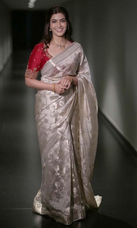Varalaxmi Sarathkumar Photos