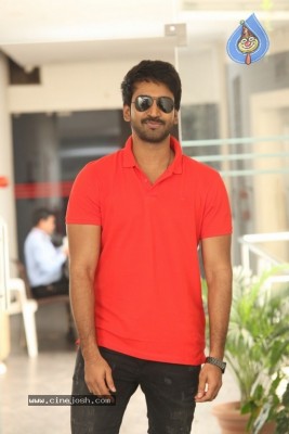 Aadhi Pinisetty Photos