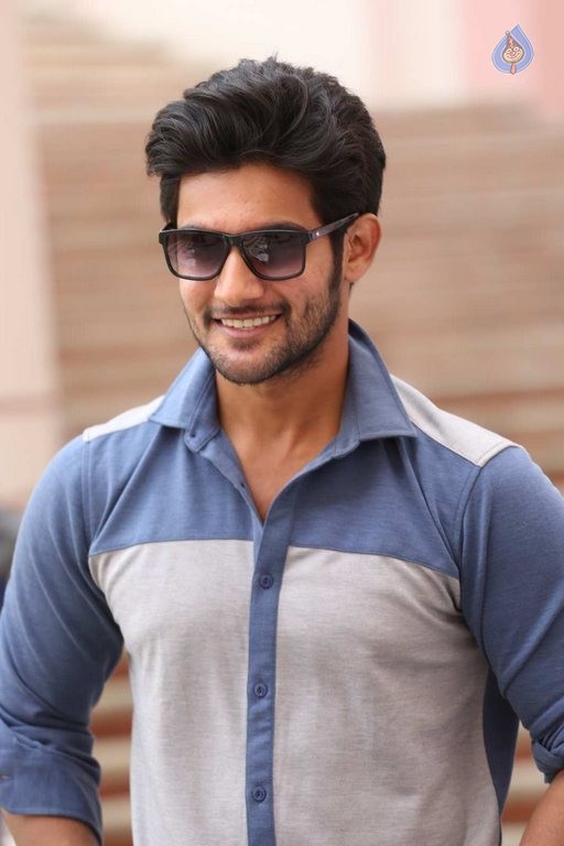 Aadi New Photos - 29 / 38 photos