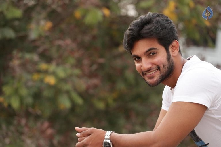 Aadi New Photos - 21 / 41 photos