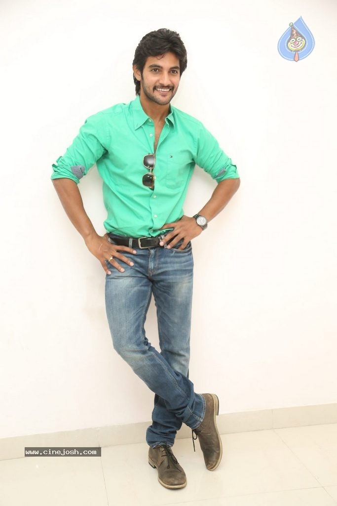 Aadi New Photos - 21 / 91 photos