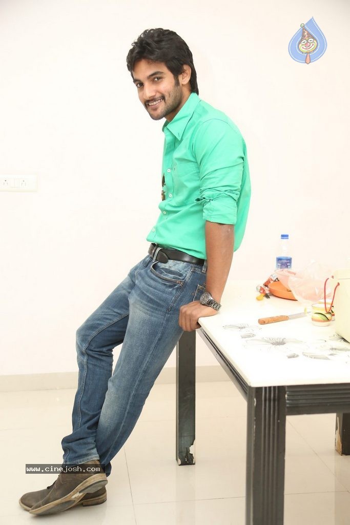 Aadi New Photos - 82 / 91 photos