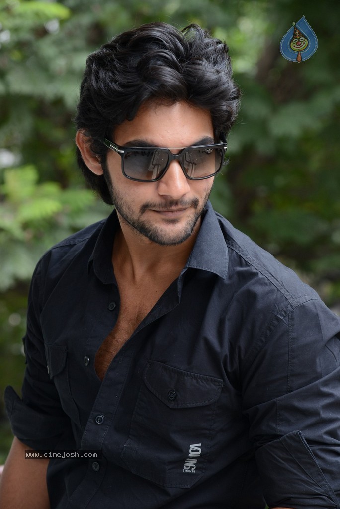 Aadi New Stills - 21 / 44 photos