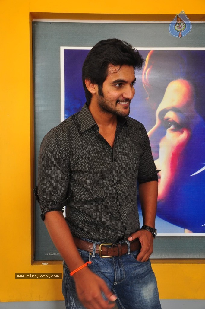 Aadi Stills - 35 / 41 photos