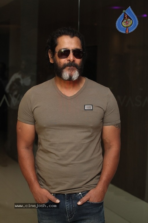 Chiyaan Vikram Interview - 18 / 33 photos