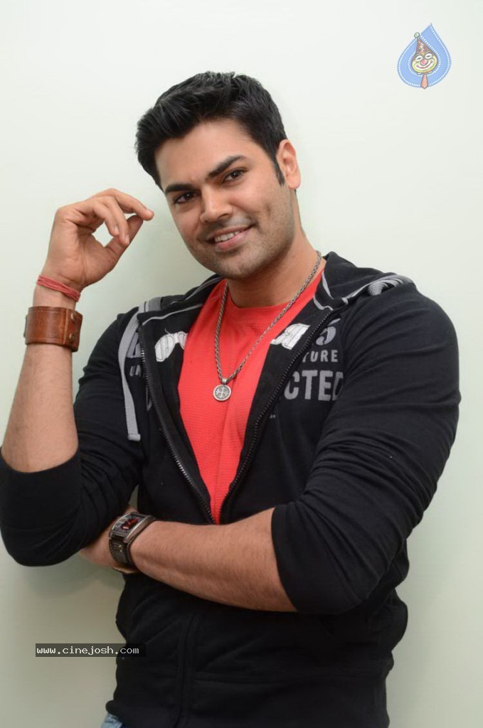 Ganesh Venkatraman Stills in Dhamarukam - 63 / 64 photos