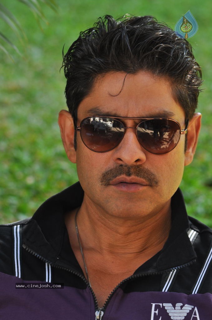 Jagapathi Babu New Stills - 30 / 59 photos