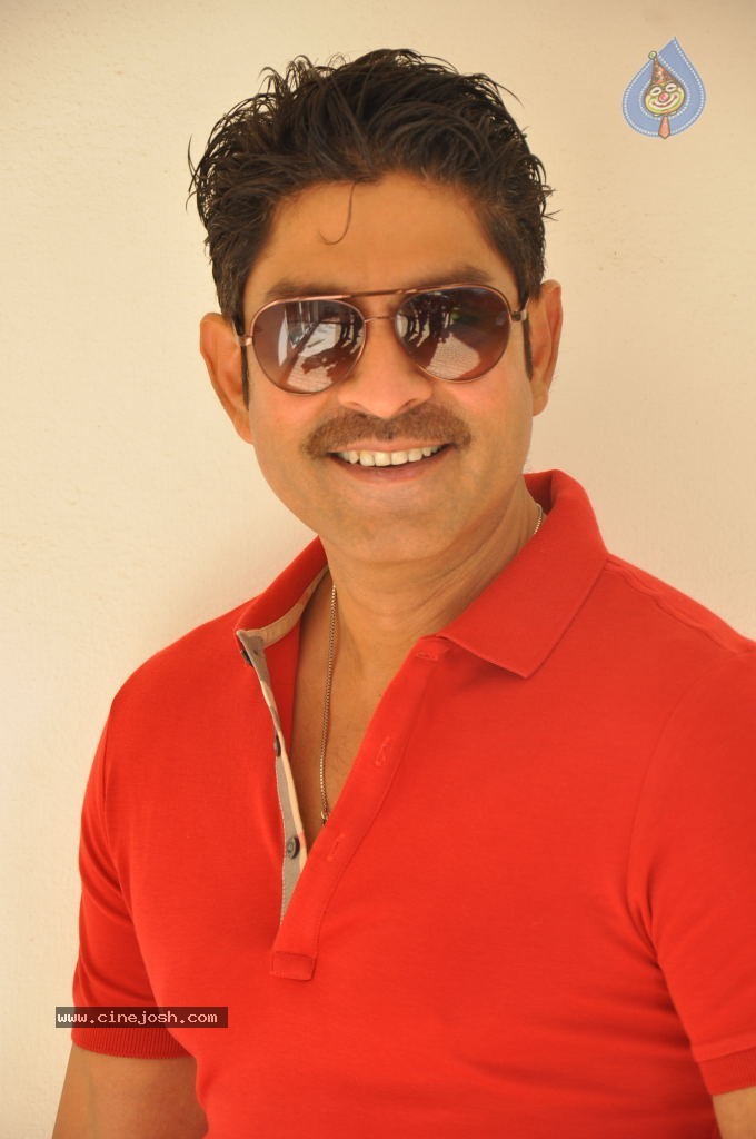 Jagapathi Babu New Stills - 38 / 59 photos