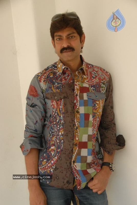 Jagapathi Babu Stills - 15 / 36 photos