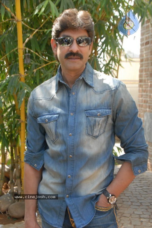 Jagapathi Babu Stills - 19 / 36 photos