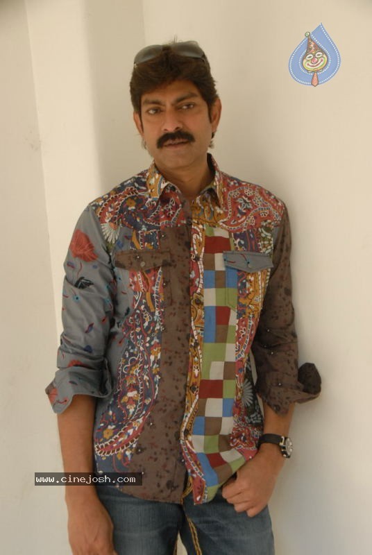 Jagapathi Babu Stills - 24 / 36 photos