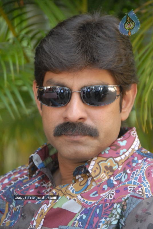 Jagapathi Babu Stills - 36 / 36 photos