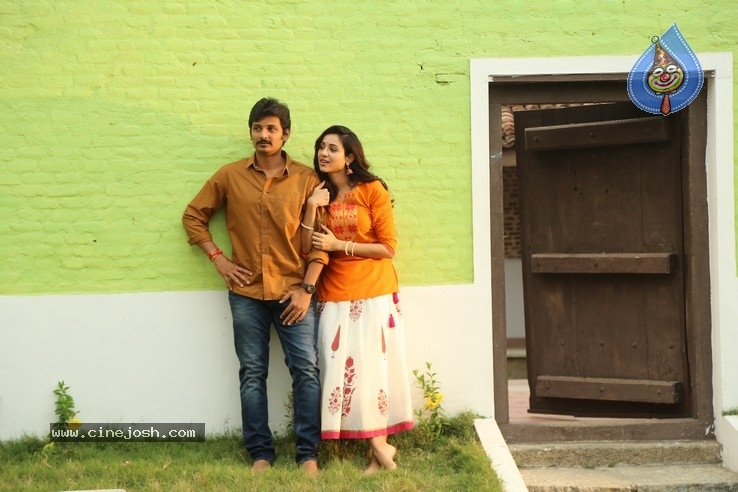 Jiiva Stills - 15 / 38 photos