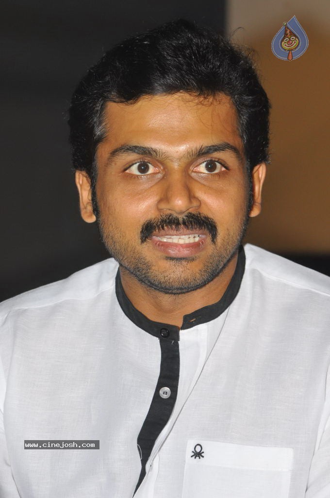 Karthi Stills - 17 / 28 photos