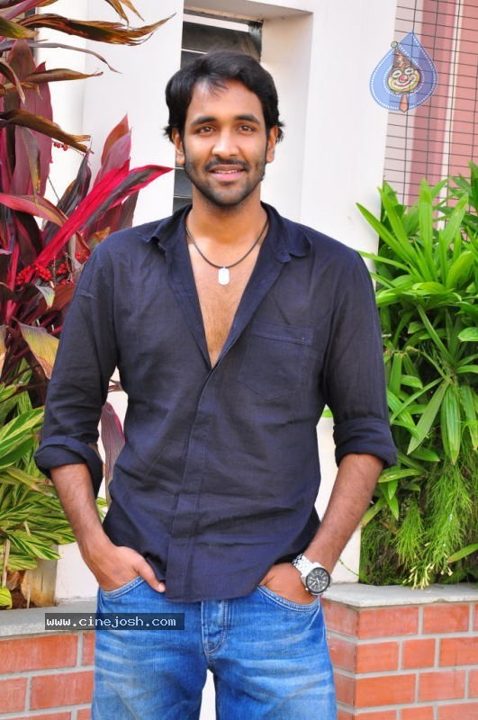 Manchu Vishnu Stills - 29 / 29 photos