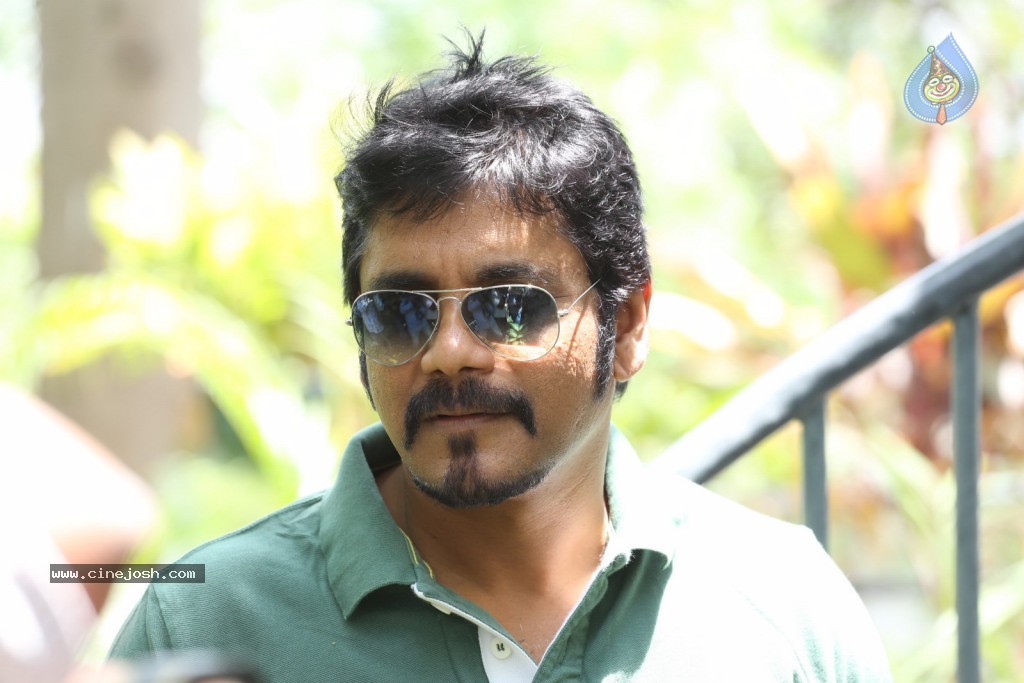 Nagarjuna Latest Stills - 96 / 112 photos