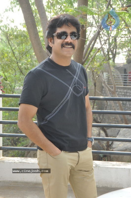 Nagarjuna Solo Stills - 50 / 58 photos