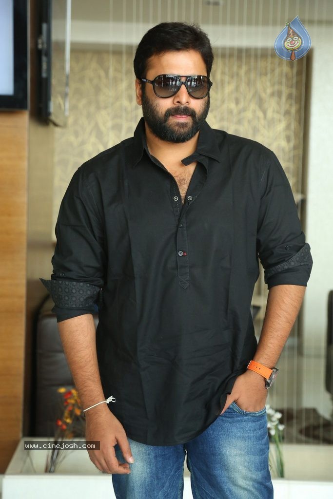 Nara Rohit Photos - 42 / 63 photos