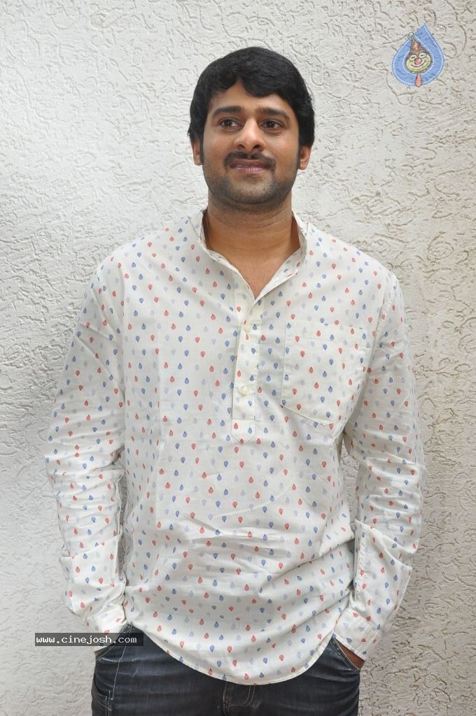 Prabhas Stills - 29 / 75 photos