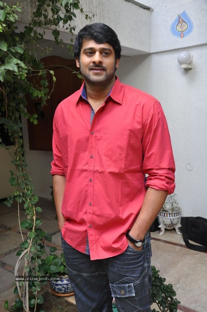 Prabhas Stills - 34 / 75 photos