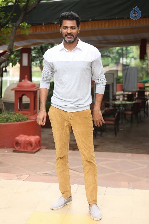 Prabhu Deva Photos - 6 / 21 photos