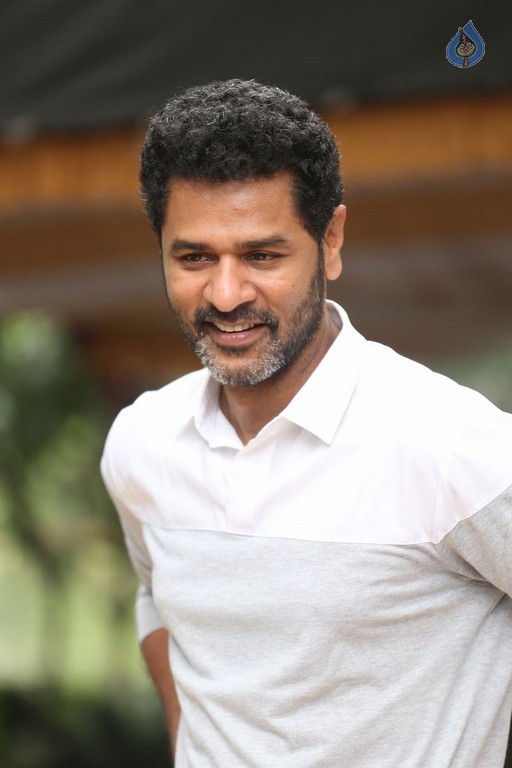 Prabhu Deva Photos - 10 / 21 photos