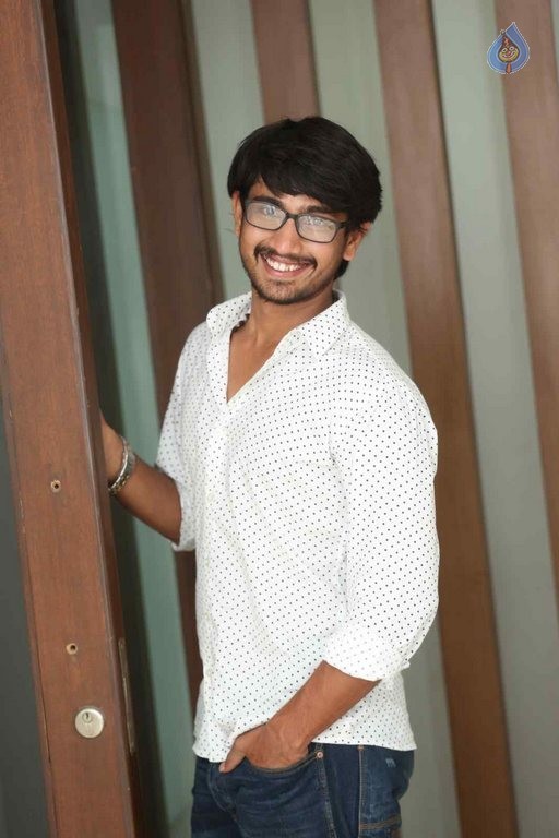 Raj Tarun Photos - 10 / 20 photos