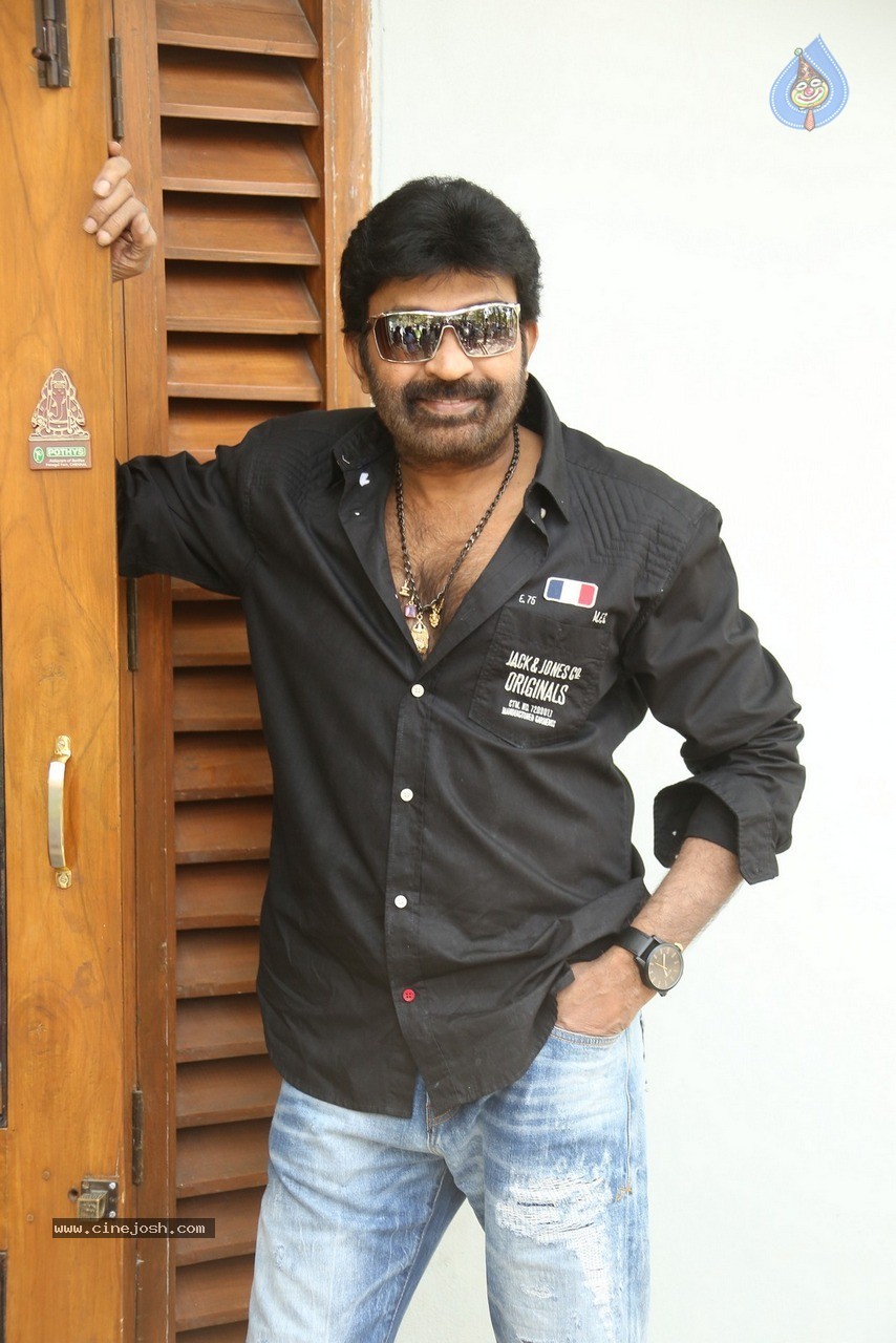 Rajasekhar New Gallery - 44 / 70 photos