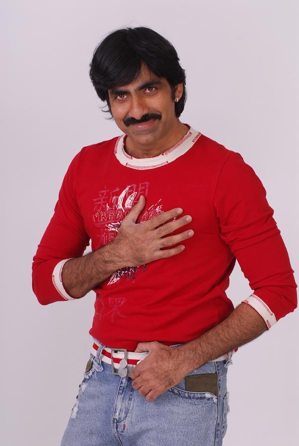 Ravi Teja - Shambo Siva Shambo movie stills - 2 / 9 photos