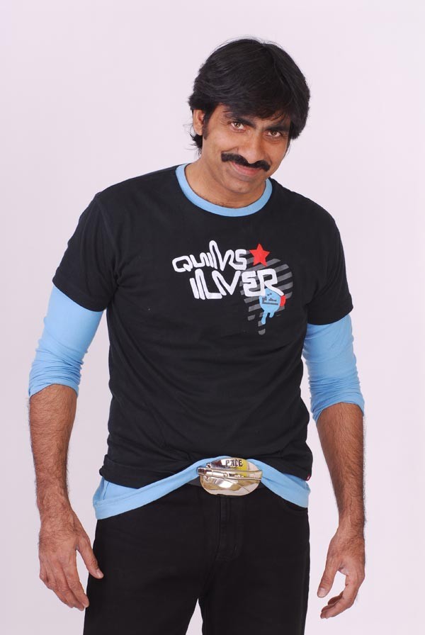 Ravi Teja - Shambo Siva Shambo movie stills - 5 / 9 photos