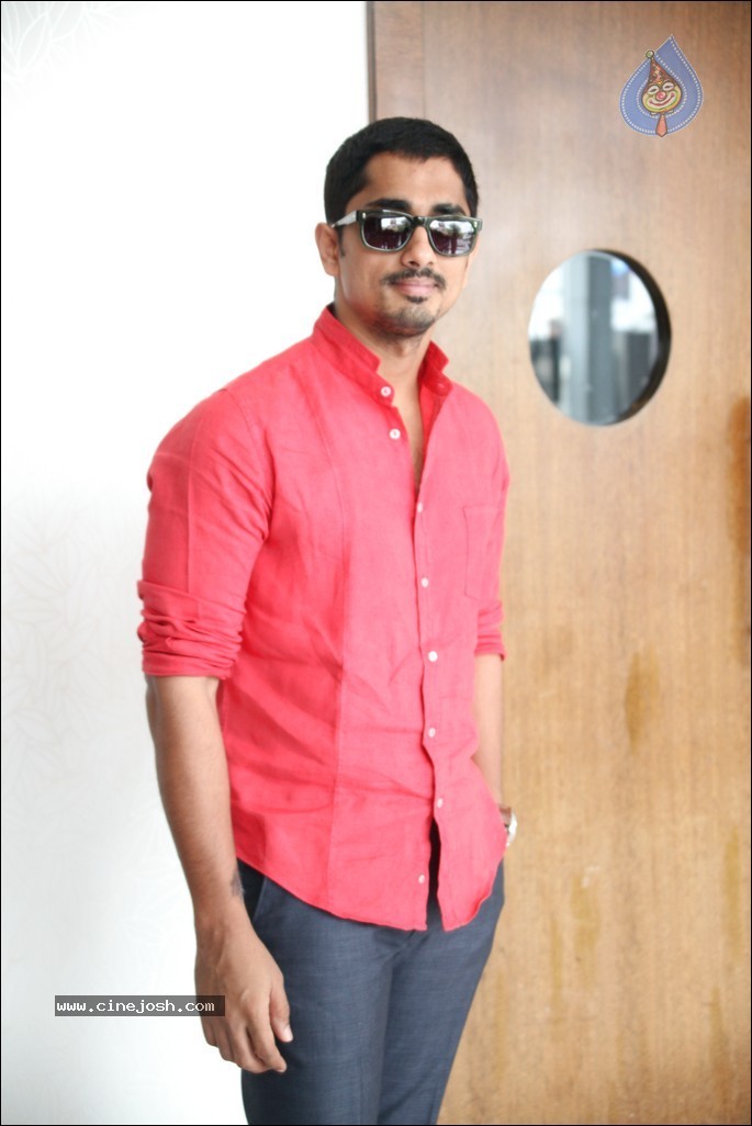 Siddharth Interview Photos - 35 / 71 photos