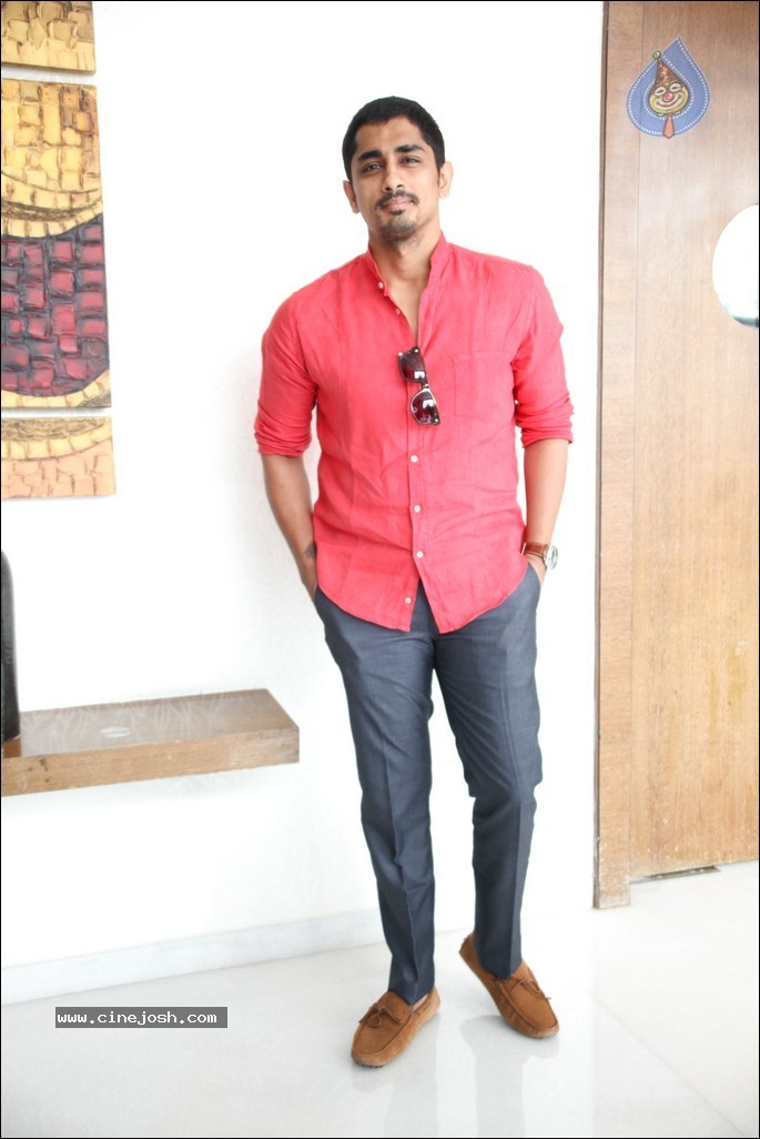 Siddharth Interview Photos - 48 / 71 photos