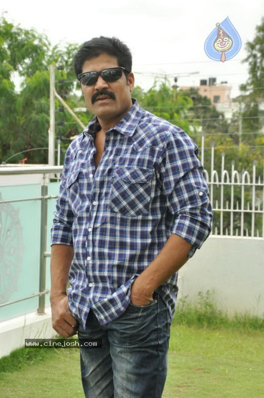 Srihari New Stills - 26 / 28 photos