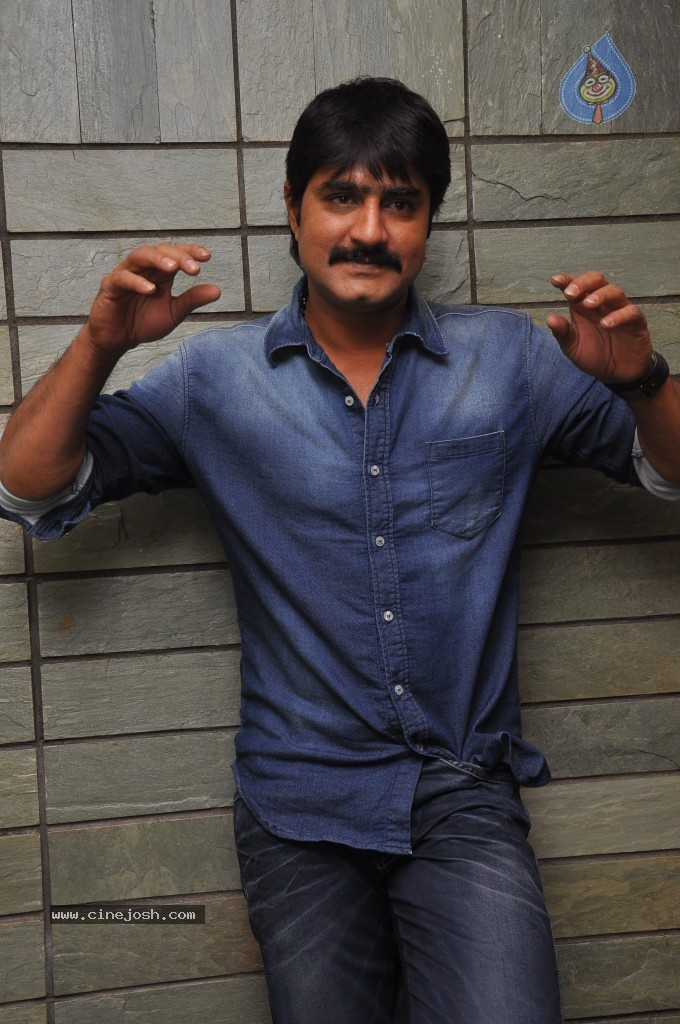 Srikanth New Stills - 5 / 37 photos