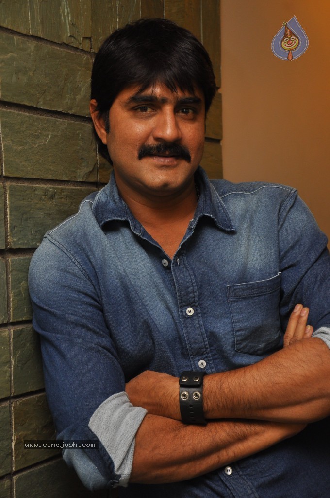 Srikanth New Stills - 29 / 37 photos