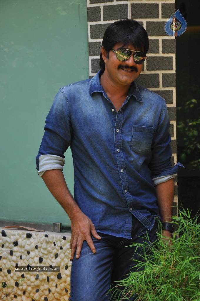 Srikanth New Stills - 35 / 37 photos