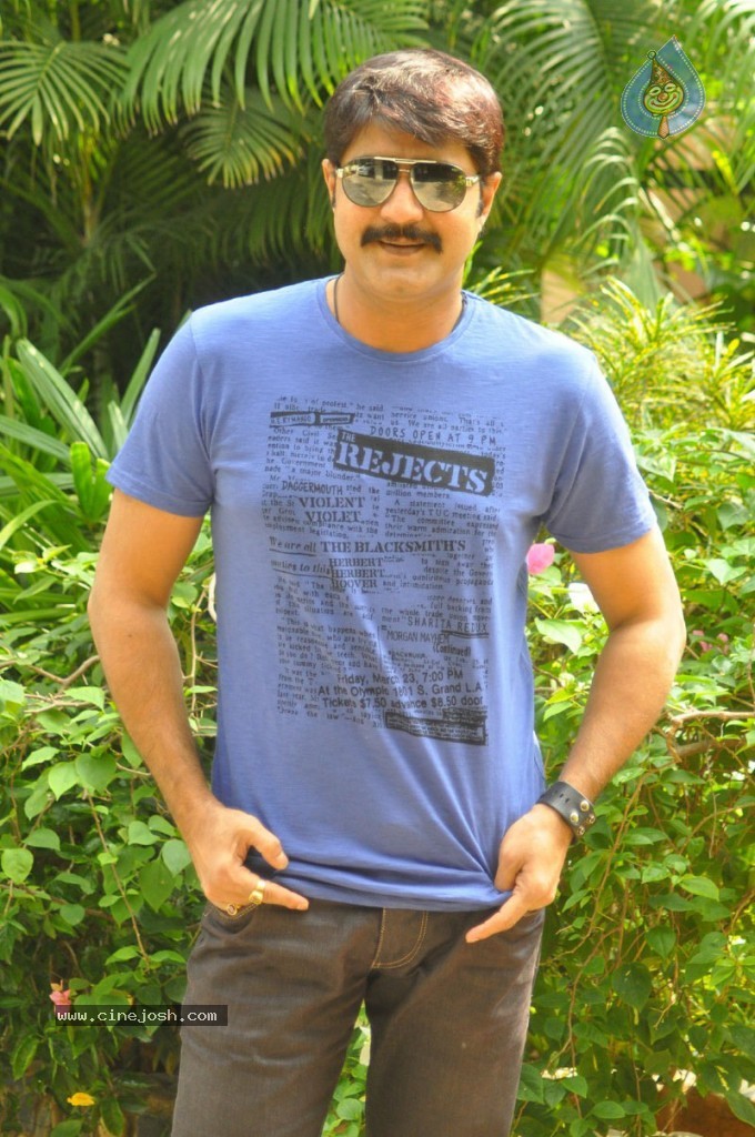 Srikanth New Stills - 16 / 51 photos