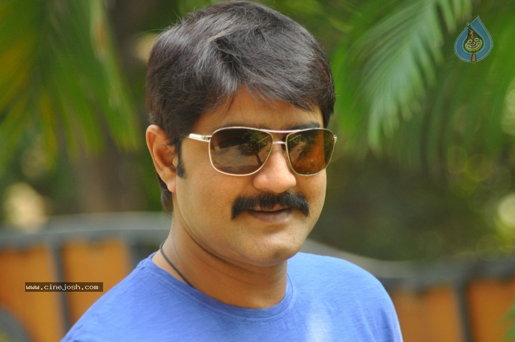 Srikanth New Stills - 30 / 51 photos