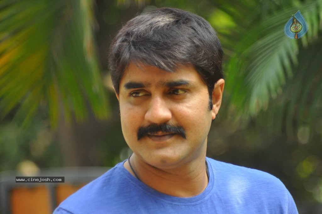 Srikanth New Stills - 37 / 51 photos