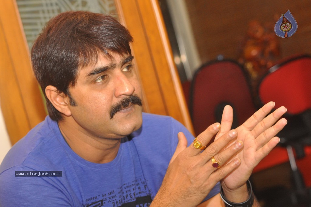 Srikanth New Stills - 42 / 51 photos