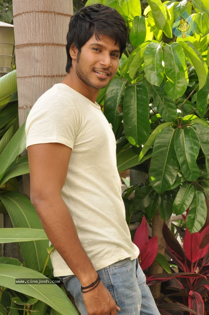 Sundeep Kishan Photos - 44 / 66 photos