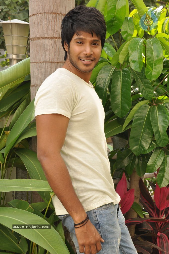 Sundeep Kishan Photos - 48 / 66 photos