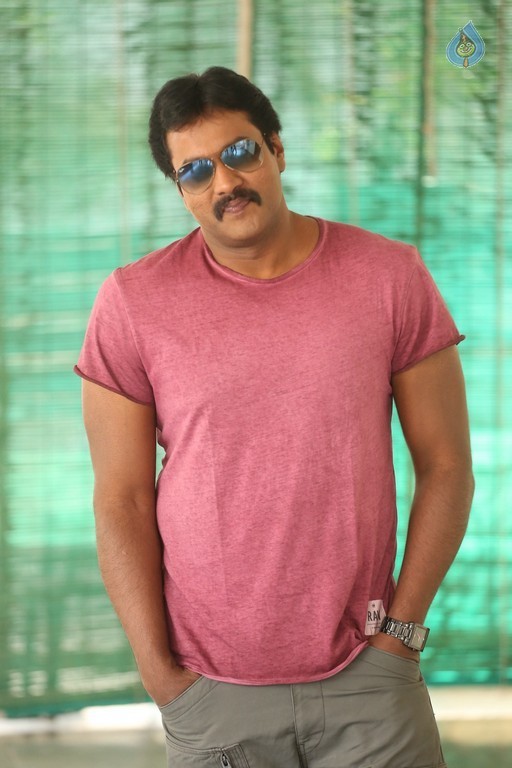 Sunil New Photos - 3 / 21 photos