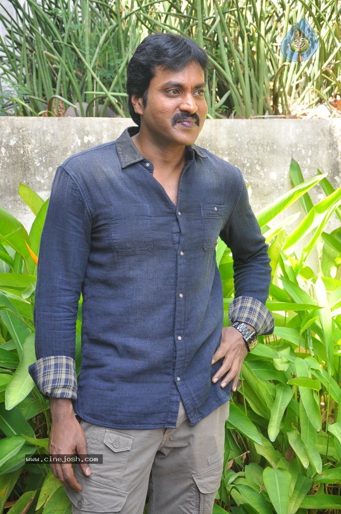 Sunil Stills - 10 / 49 photos