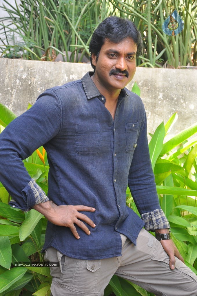 Sunil Stills - 11 / 49 photos